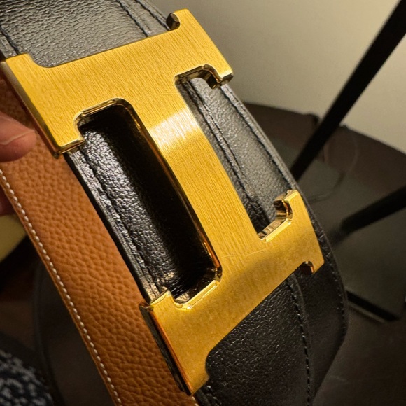 AUTHENTIC Hermes Reversible Belt - Picture 9 of 11